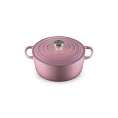Signature Round Dutch Oven