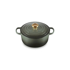Signature Round Dutch Oven