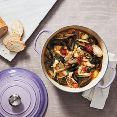 Signature Round Dutch Oven