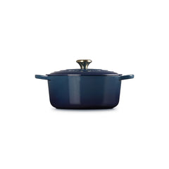 Signature Round Dutch Oven