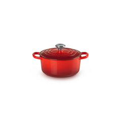 Signature Round Dutch Oven