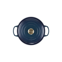 Signature Round Dutch Oven