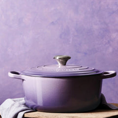 Signature Round Dutch Oven