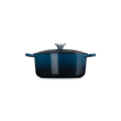 Signature Round Dutch Oven