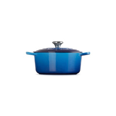 Signature Round Dutch Oven